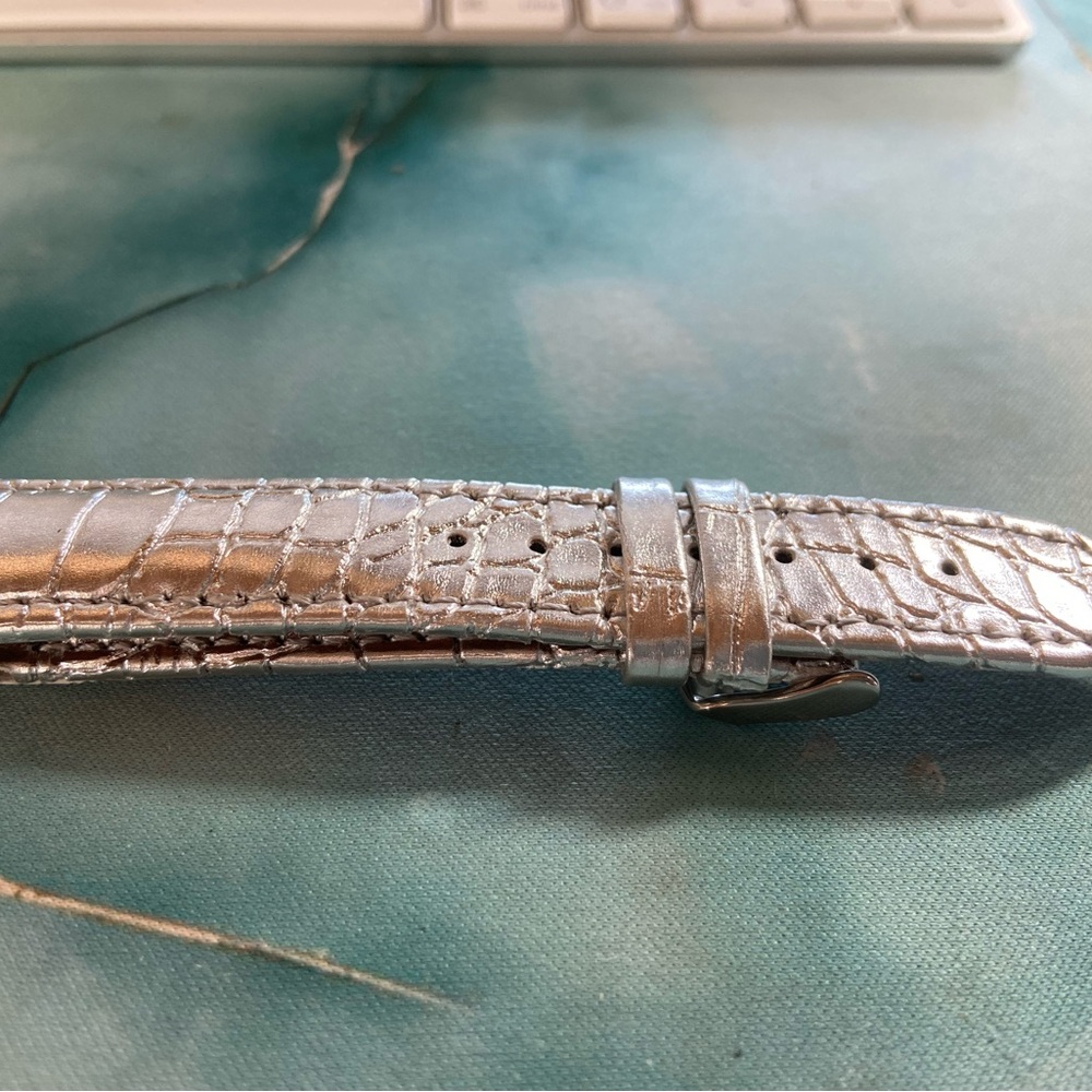 Silver Crocodile-Embossed Unisex Leather Watch Strap NEW 20mm